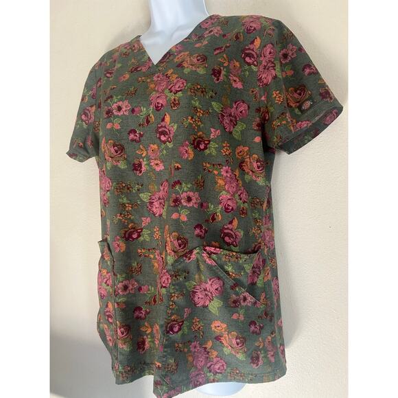 Woman's Dickies Scrub Top Size Medium Army Green W/ Pink Floral Pattern - Picture 2 of 9